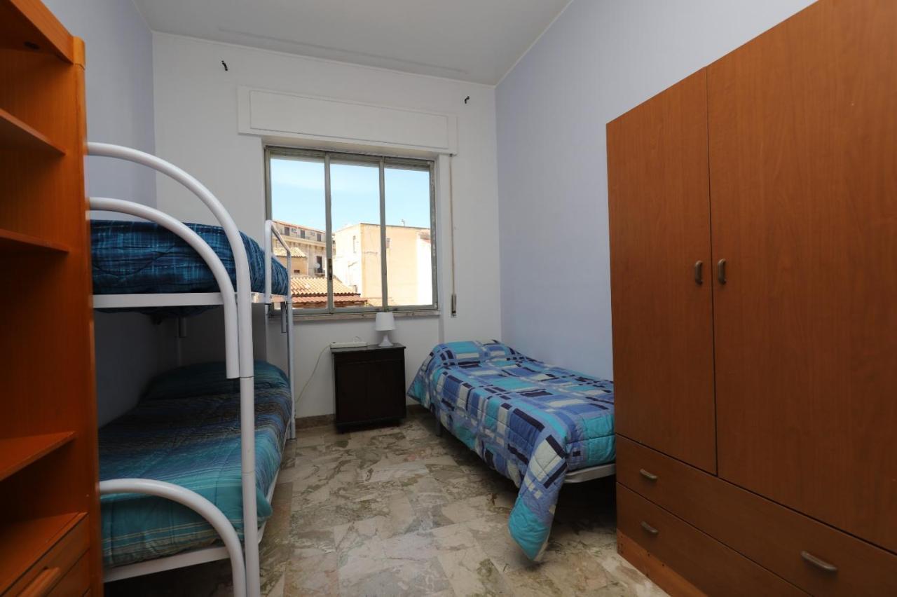 דירות פלרמו Casa Studenti E Giovani Turisti Fkk - Giochi Di Societa Ed Intimo Party - Volontari Benvenuti מראה חיצוני תמונה
